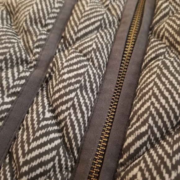 J Crew Quilted Vest - Picture 5 of 10